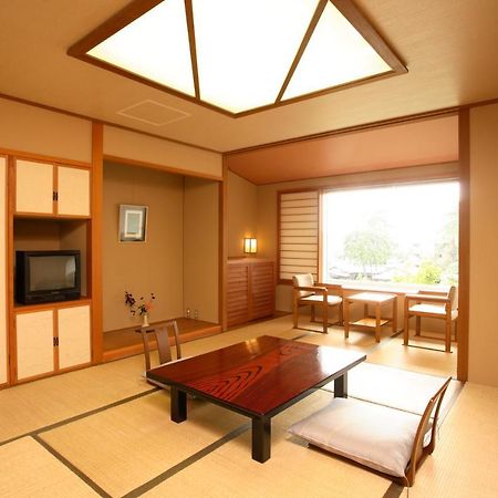 โฮเต็ล โทโคเอ็น Hotel โยนาโกะ ภายนอก รูปภาพ